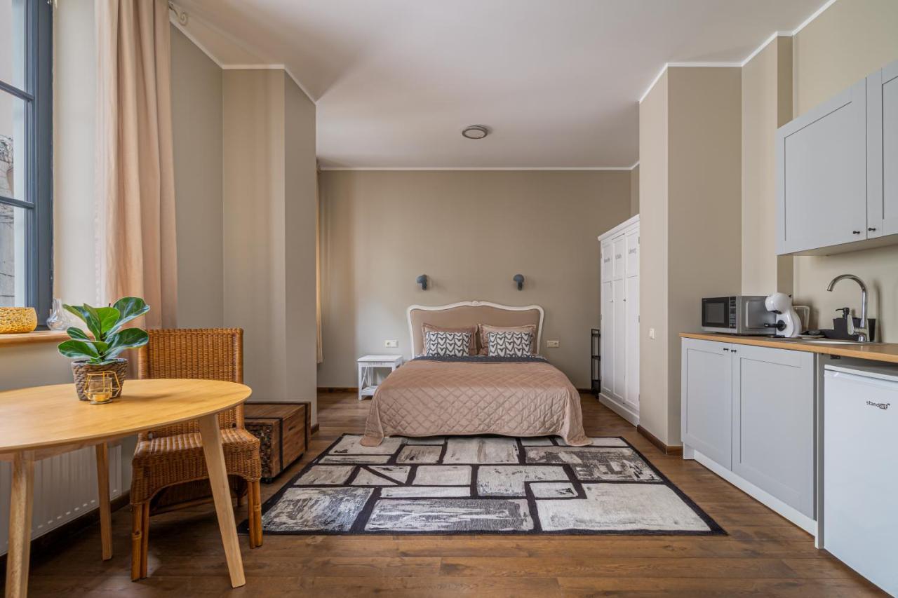 Enjoy Old Town Vibes In 1716 Laipu Residence With 4 Stylish Apartments And 1 Penthouse Riga Exteriér fotografie