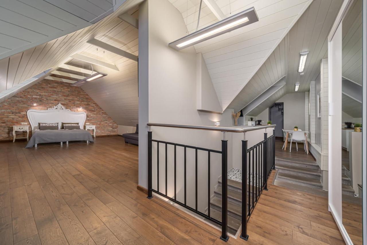 Enjoy Old Town Vibes In 1716 Laipu Residence With 4 Stylish Apartments And 1 Penthouse Riga Exteriér fotografie